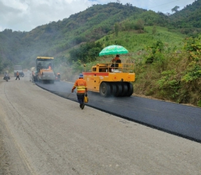 Trải thảm nhựa 001