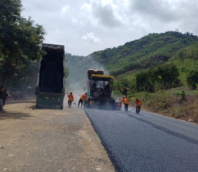 Trải thảm nhựa 001