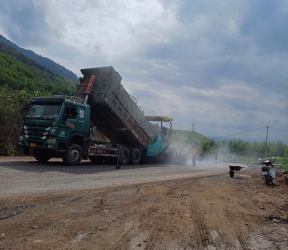 Trải thảm nhựa 001