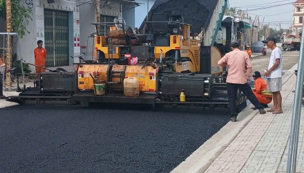 Công trình thi công trải thảm nhựa